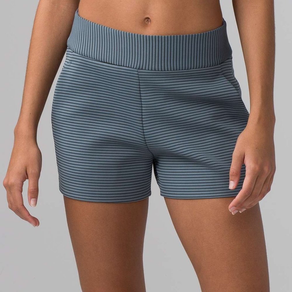 Lululemon Shaped Short (3" ) - Sterling